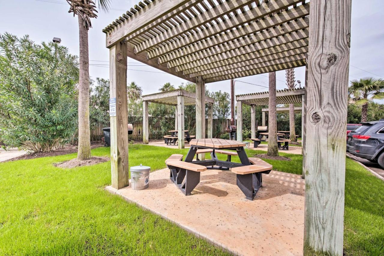 Galveston Condo With Oceanfront Views And 2 Pools Экстерьер фото